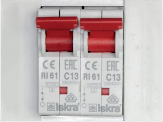 GLOBAL AIR SUPPLIES HERO8 8 Way Contactor and Heater fig 9