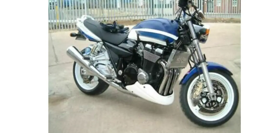 Pyramid Gsx1400 Belly Pan Instruction Manual