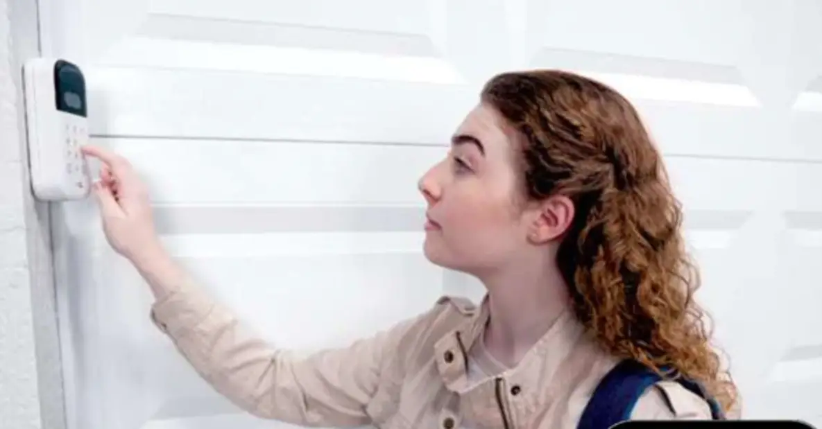 Liftmaster Vkp1-lm Myq Smart Garage Video Keypad User Guide Liftmaster Vkp1-lm Myq Smart Garage Video Keypad User Guide