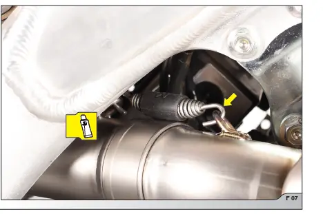 AKRAPOVIC-CRF-250 R-Exhaust-System-fig-9