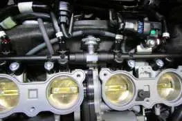 Dynojet-Power-Commander-6-Yamaha-R1-R1M-2020-2021-04