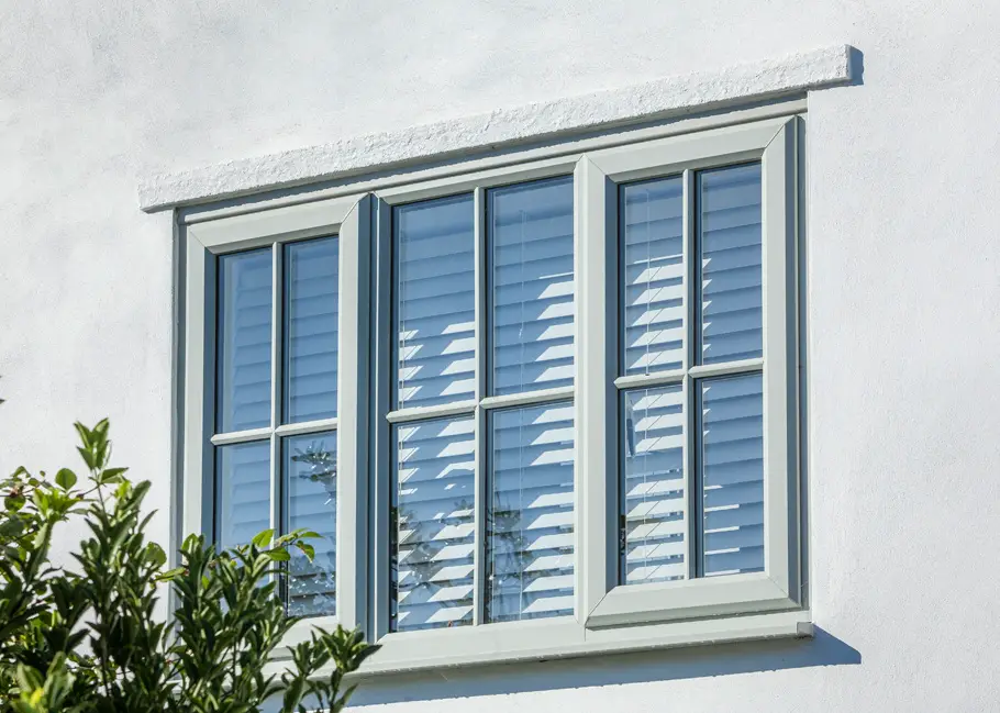 SCREWFIX Crystal Top Opening Double Glazed Casement Anthracite on White uPVC Window - Cover