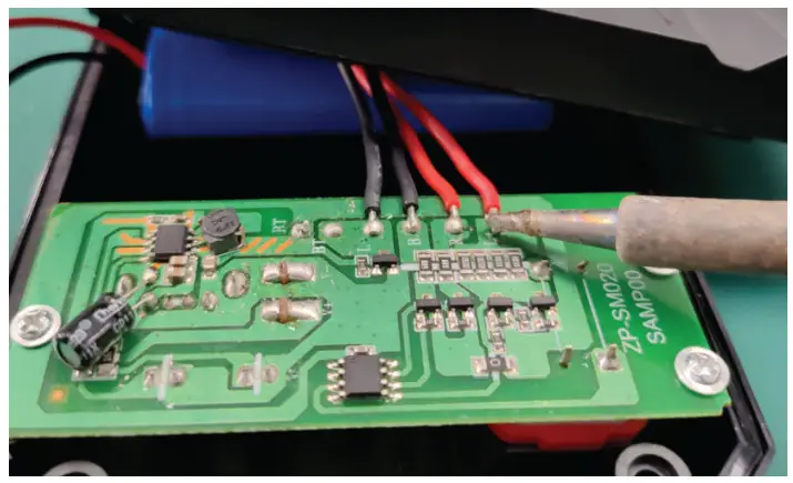 TOOLCRAFT 2522106 Rechargeable LED Work Light - Figure 4