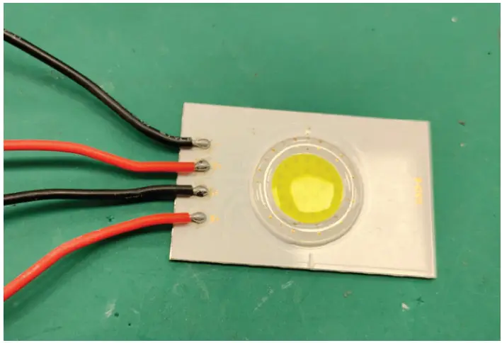 TOOLCRAFT 2522106 Rechargeable LED Work Light - Figure 6