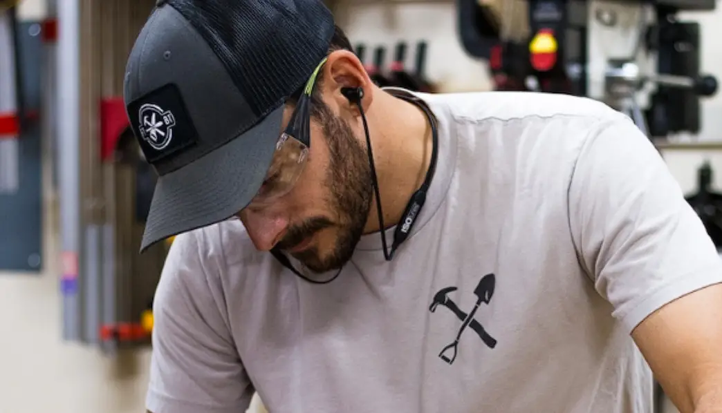 Iso Tunes Xtra 2.0 Earplug Headphone With Bluetooth User Manual Iso Tunes Xtra 2.0 Earplug Headphone With Bluetooth User Manual