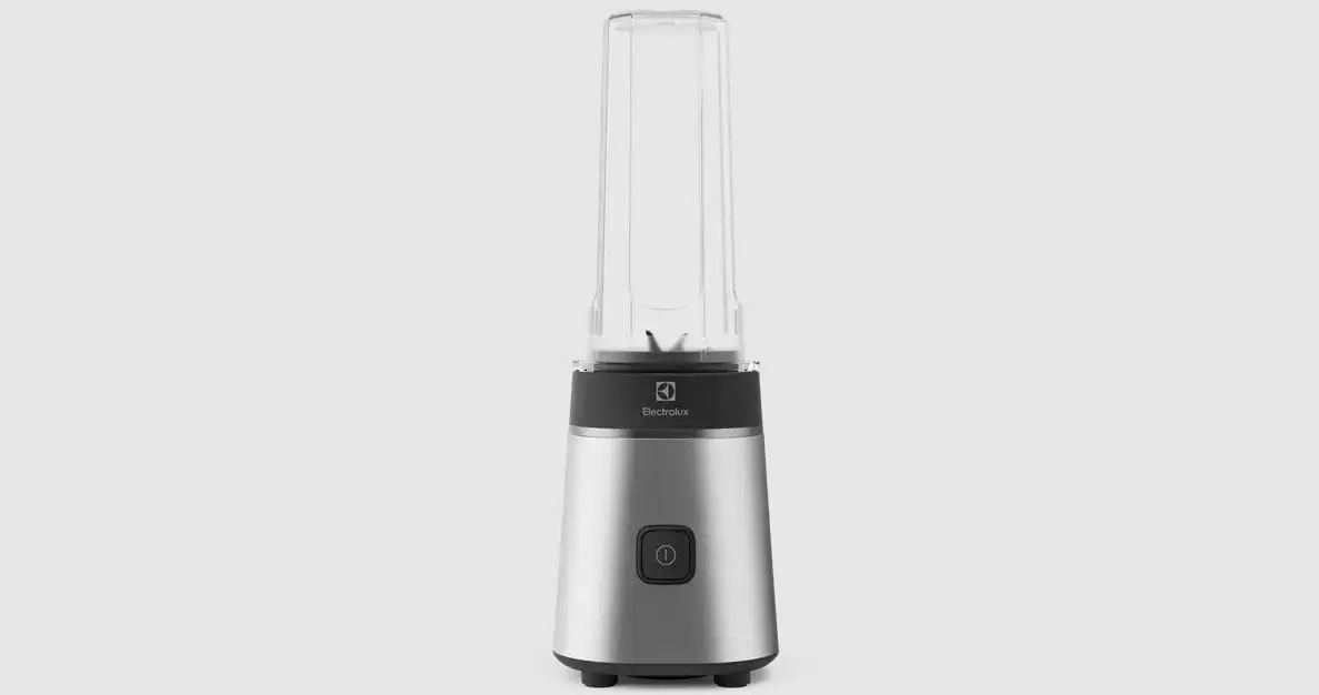 Electrolux E3hb1-880 Ultimatetaste 300 Hand Blender Instruction Manual Electrolux E3hb1-880 Ultimatetaste 300 Hand Blender Instruction Manual