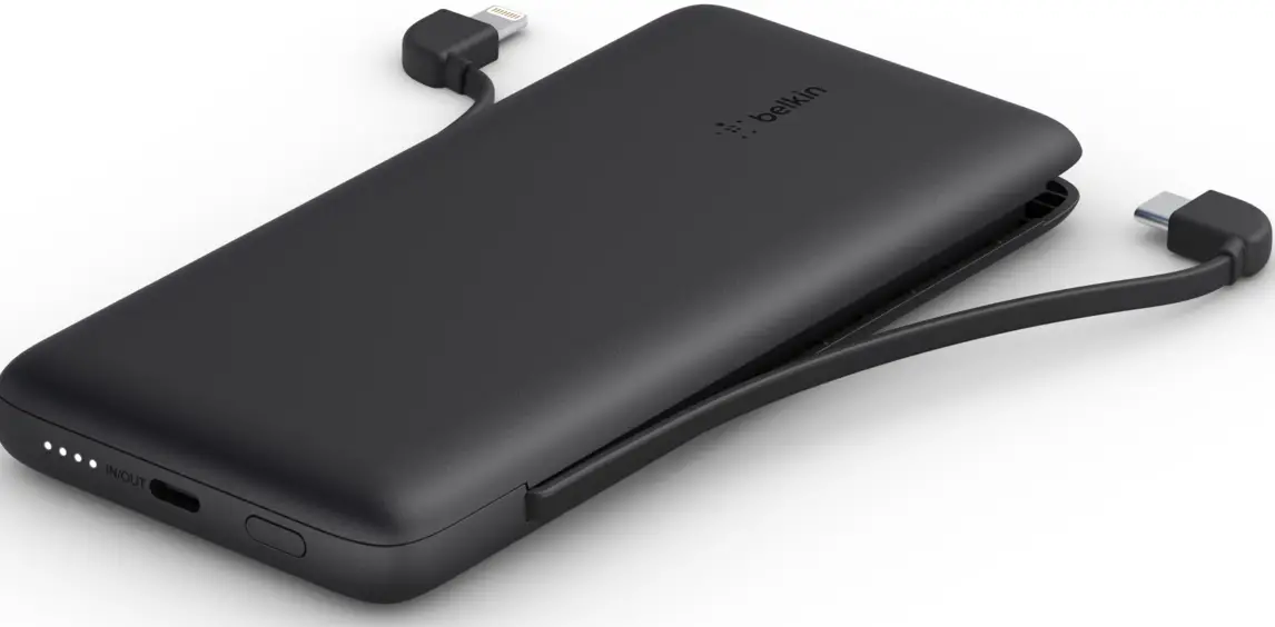belkin BPB006 Power Bank + Integrated Cables