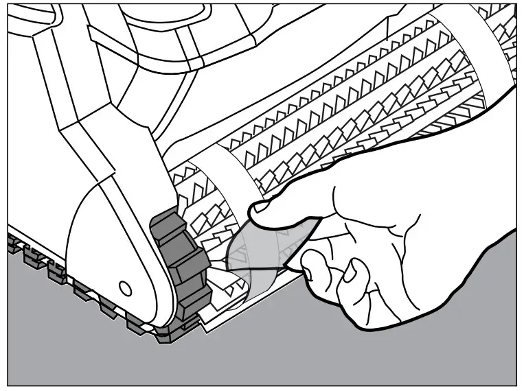 USING THE POOL CLEANER