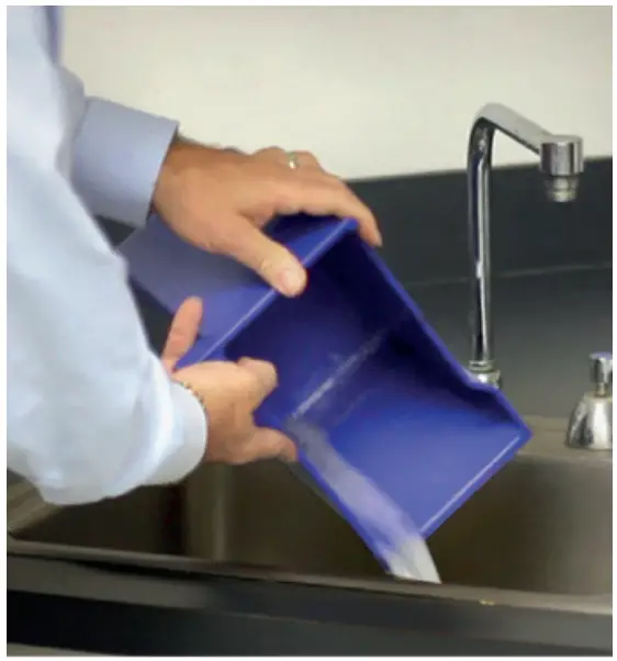 Cleaning the Waste Bin