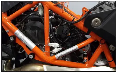 Dynojet-KTM-6900-Enduro-R-Power-Commander-V-Fuel-Control-Module-FIG-6