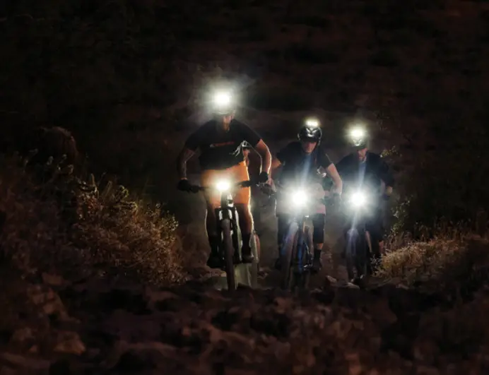 Outbound Lighting DETOUR WIRELESS CUTOFF BEAM BIKE LIGHT - bacruend