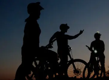 Outbound Lighting DETOUR WIRELESS CUTOFF BEAM BIKE LIGHT - bacruend2