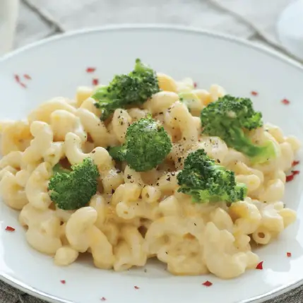 macaroni & cheese with broccoli