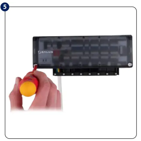 SALUS CB500 Control box 5 zones 230 V - LED