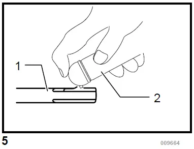 makita-HM1213C-Demolition-Hammer-fig5