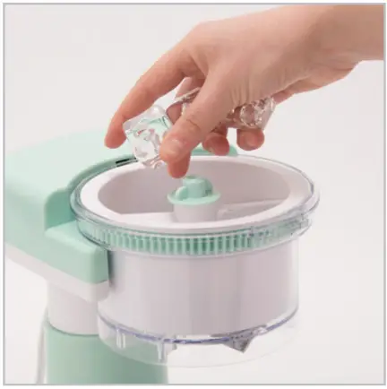 DASH DSIM100 Shaved Ice Maker - USING ice maker 1