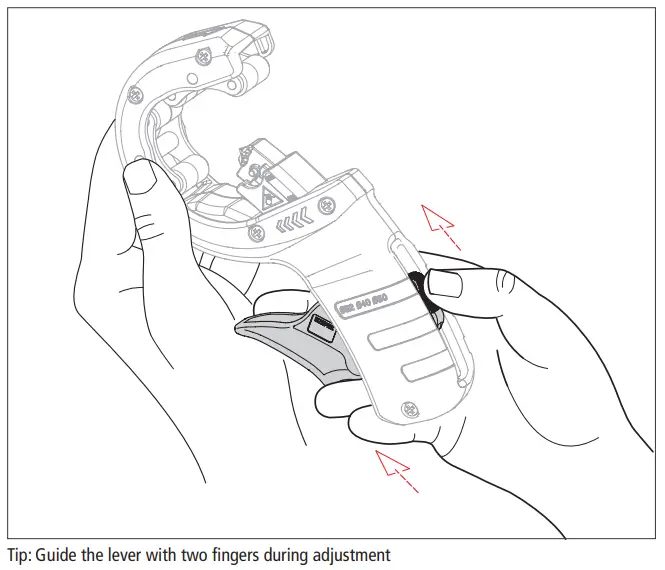 KNIPEX 90 23 01 BK DP50 Pipe Cutter - Guide the lever with two fingers during adjustment
