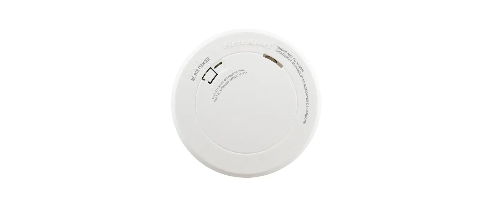 First Alert 1039860 Smoke And Carbon Monoxide Alarm With 10-year Battery User Guide First Alert 1039860 Smoke And Carbon Monoxide Alarm With 10-year Battery User Guide