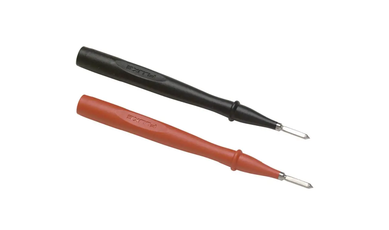 Fluke Tp1 Slim Reach Test Probes Owner's Manual Fluke Tp1 Slim Reach Test Probes Owner's Manual