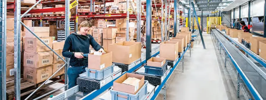 NEWCASTLE SYSTEMS WP 0621 Lean Labeling Machine-2