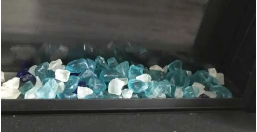 INSTALLATION THE DECORATIVE MEDIA