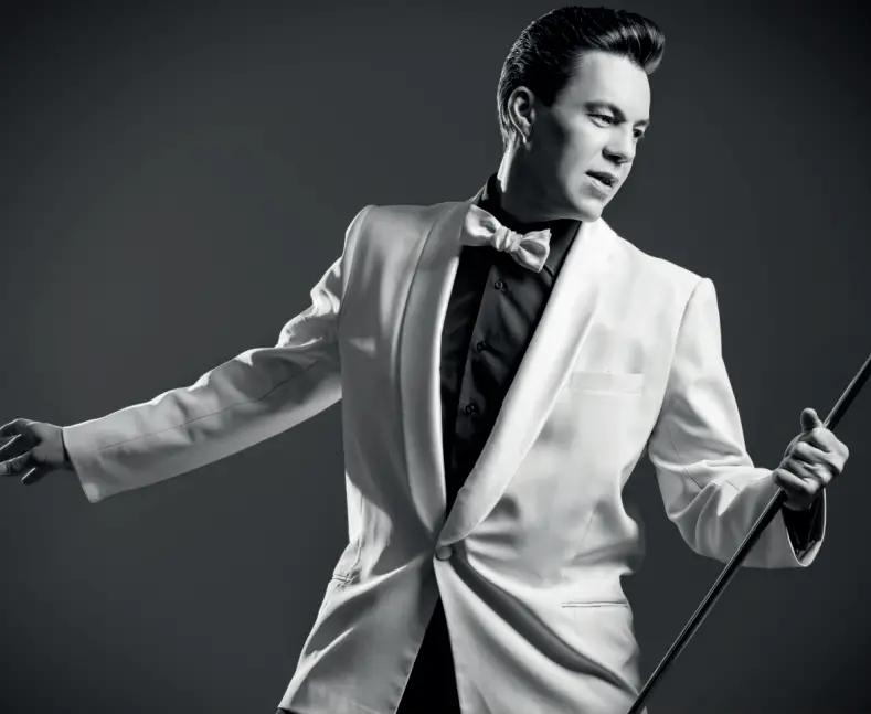 soundmaster 2023 24 Speaker Box Clock Radio Turntable1 - Nostalgia