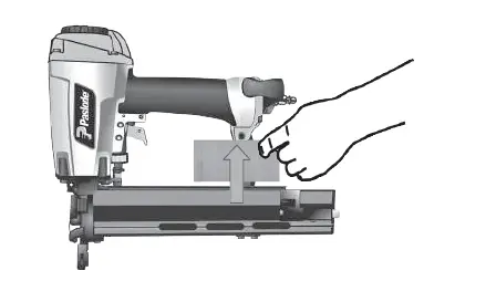 Paslode-SCS200-16-Gauge-Standard-Crown-Stapler-fig6