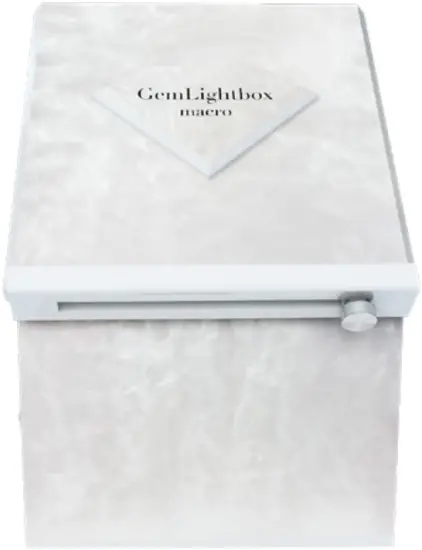 Picup Media Macro - Box Contents 1