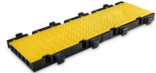 DEFENDER MIDI 4C 4-Channel Cable Protector 02