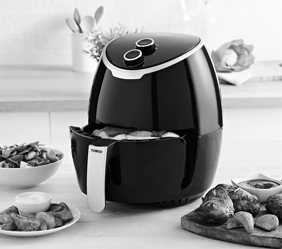 TOWER 4 Litre Manual Air Fryer T17061BLK