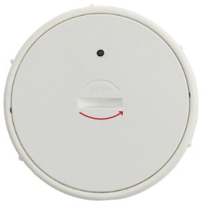 HunterDouglas PowerView Automation Gen 3 Remote Control User Manual - REPLACING BATTERIES 4