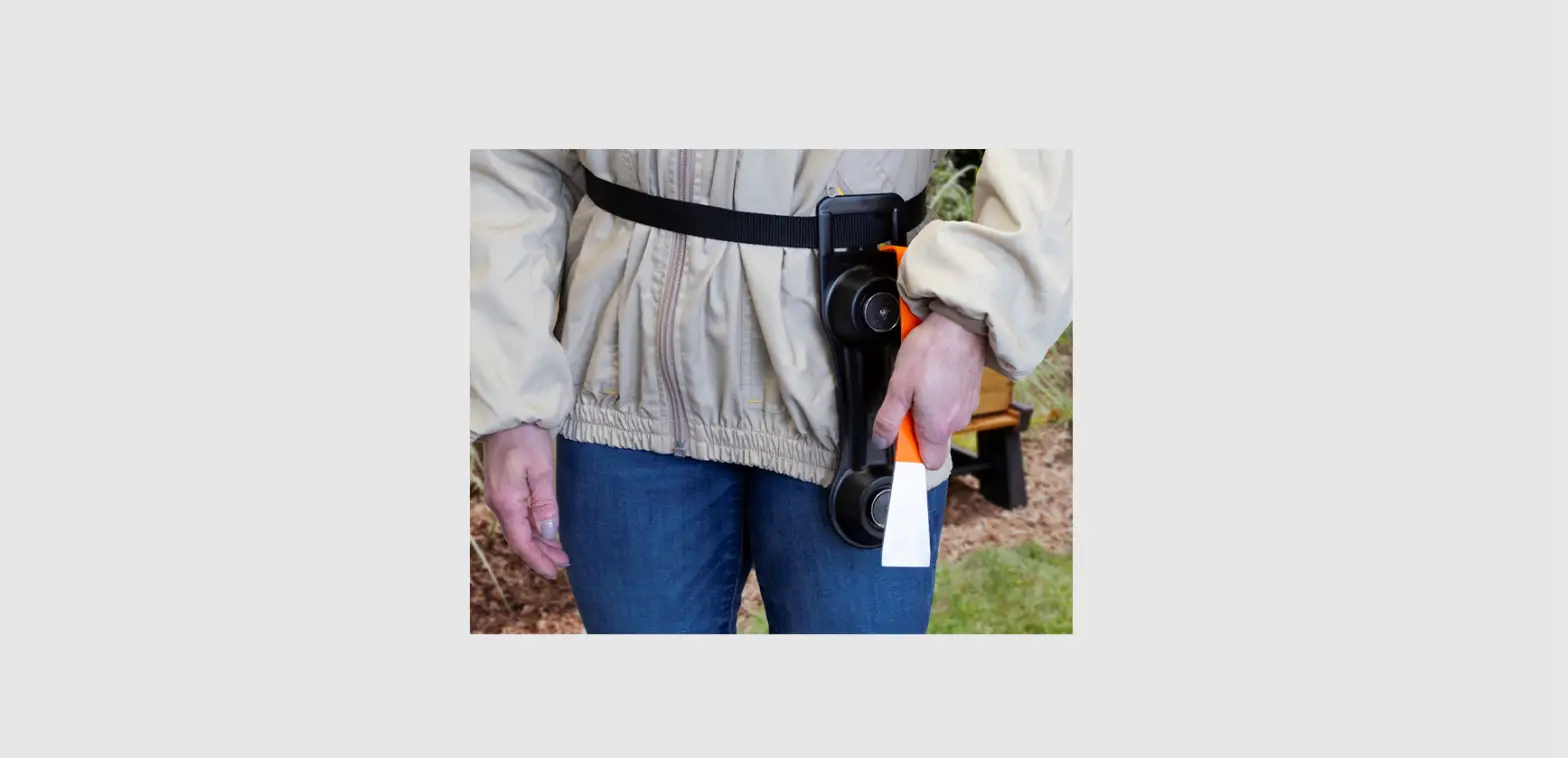 Beesmart Bshth Magnetic Hive Tool Holder User Guide Beesmart Bshth Magnetic Hive Tool Holder User Guide