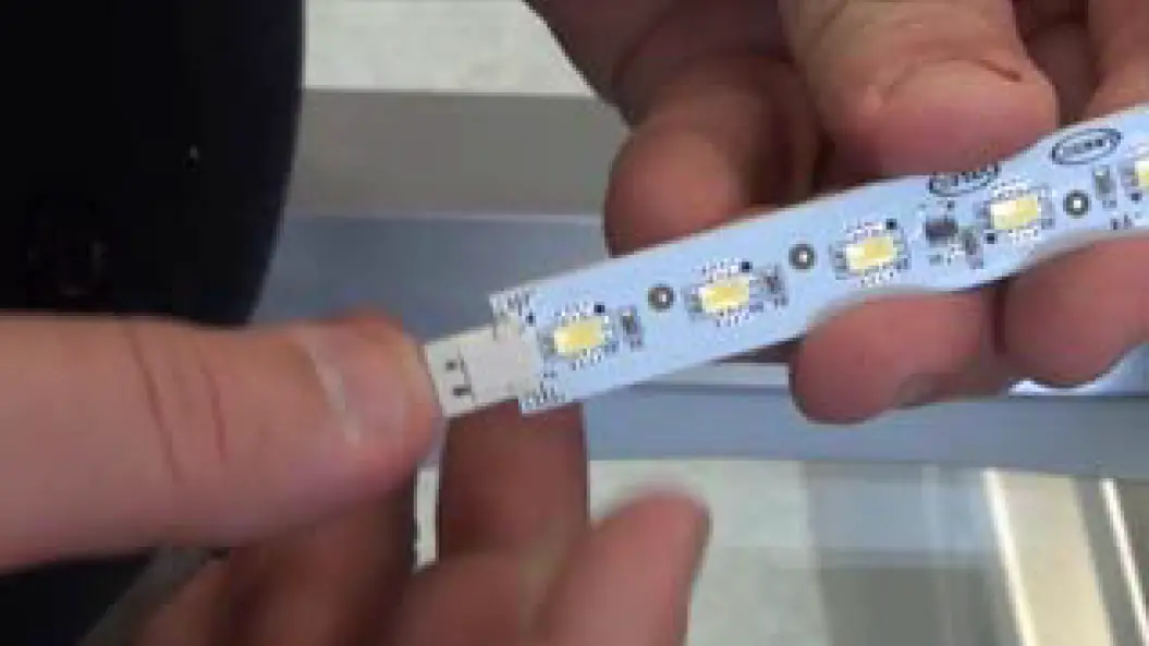 REPLACEMENT OF DOOR LAMP 12