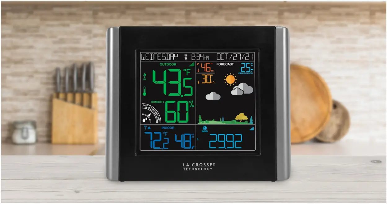 LA-CROSSE-TECHNOLOGY-V11-Wireless-WiFi-Weather-Station-Product