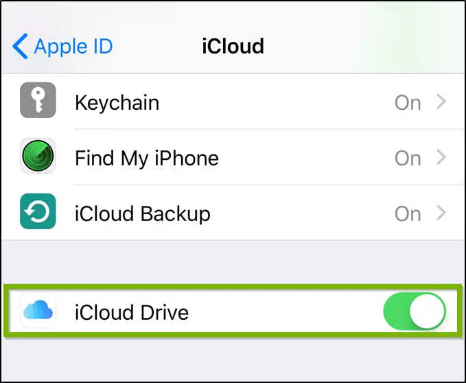 iCloud settings menu highlighting iCloud drive toggle switch.