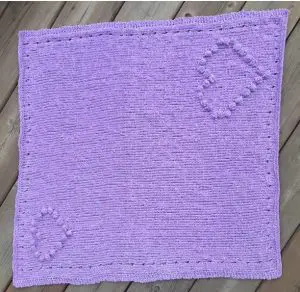 LION BRAND Heart O’ Mine Stroller Blanket -LION BRAND