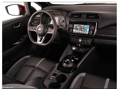 LG WC500M-NM Wireless Power Charger 3