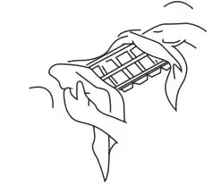 Hisense RQ515N4AC2 Cross Door Refrigerator User Manual - Ice tray