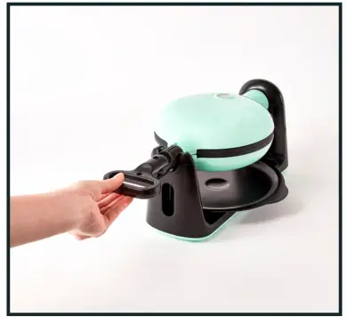 DASH DBWM600 Flip Belgian Waffle Maker - using your Waffle Maker 9