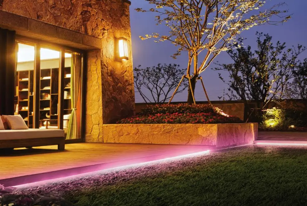 Monster Mlb7-1037 Indoor/outdoor 16.4ft (5m) Led Light Strip With Ir Remote Control User Manual Monster Mlb7-1037 Indoor/outdoor 16.4ft (5m) Led Light Strip With Ir Remote Control User Manual