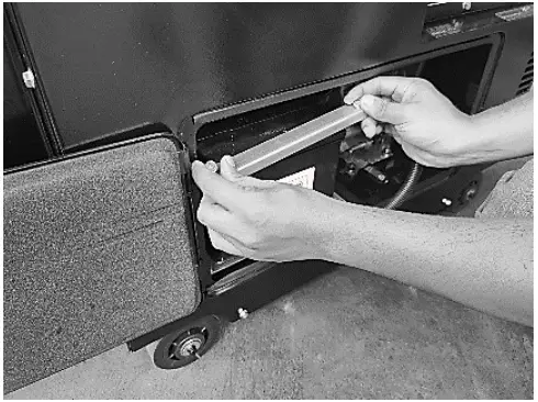 Promate 7000D Air-Cooled Diesel Generator - Remove the battery