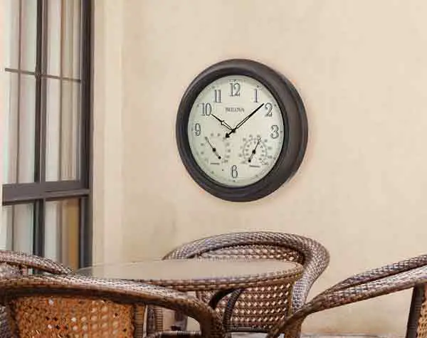 Acurite 01061 Clock/thermometer Instruction Manual