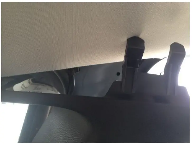 Raingler-Barrier-Net-Install-2012-2021-Jeep-Grand-Cherokee-fig-2