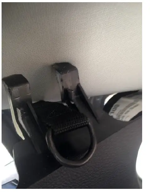 Raingler-Barrier-Net-Install-2012-2021-Jeep-Grand-Cherokee-fig-5