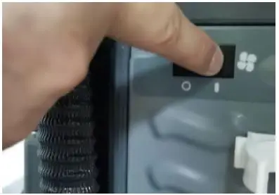 ICE-COBOTICS-i15B-Automatic-Scrubber-FIG 4