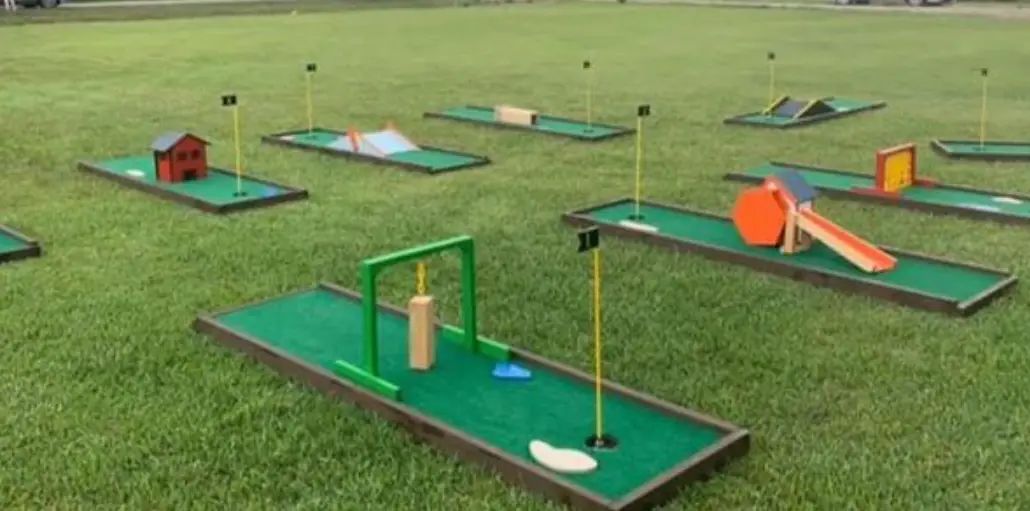 Beeloom 1300121 Mini Golf Game Set Instruction Manual