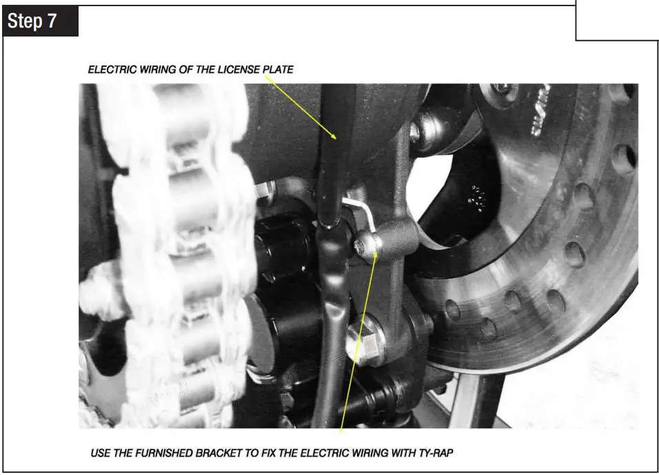 rizoma PT667 Plate Holder Side Arm fig 10