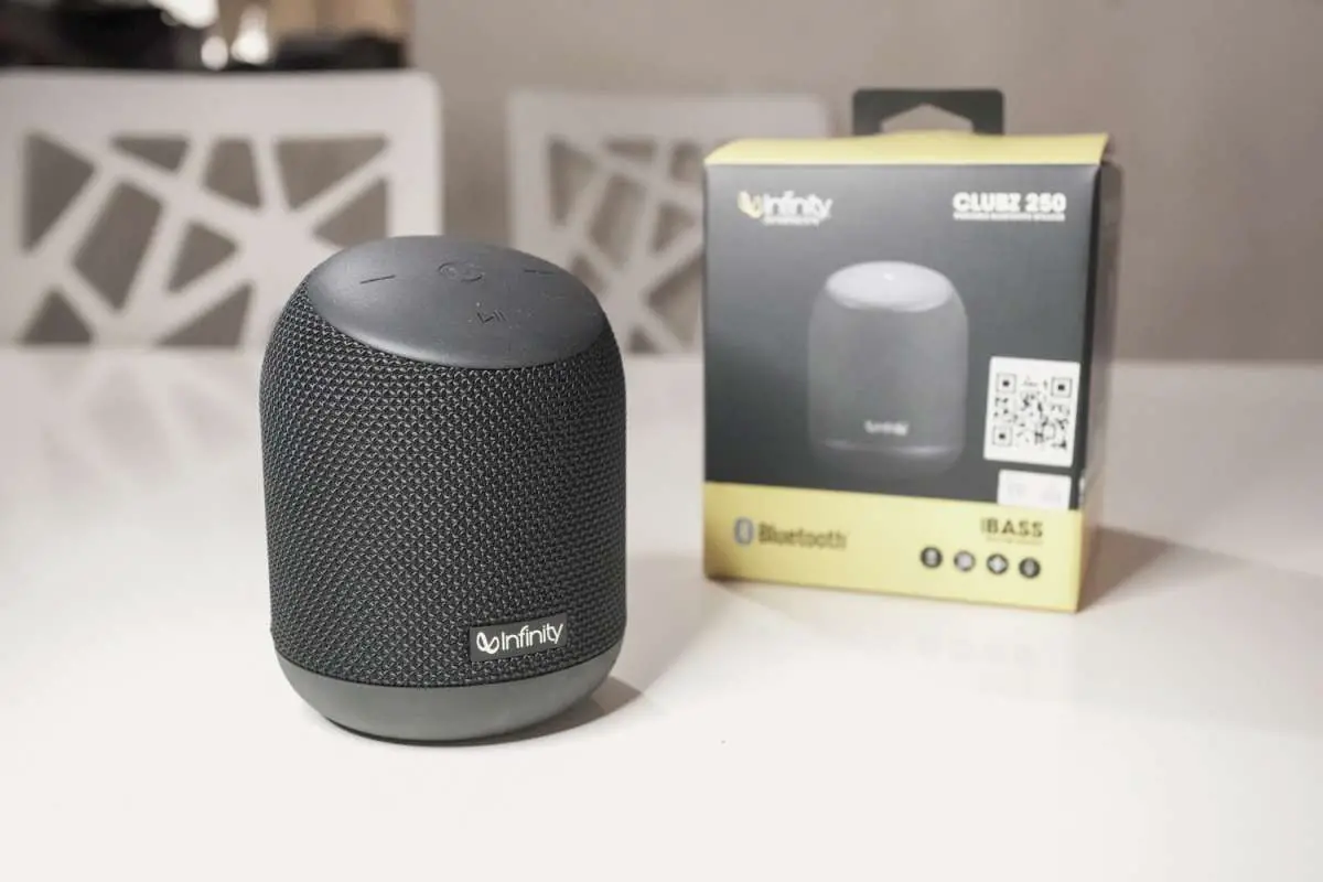 Harman Infinity Clubz 250 Bluetooth Speaker User Manual Harman Infinity Clubz 250 Bluetooth Speaker User Manual