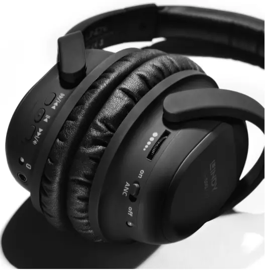 LINDY LH500XW Premium Headphones with Wireless Noise Cancelling