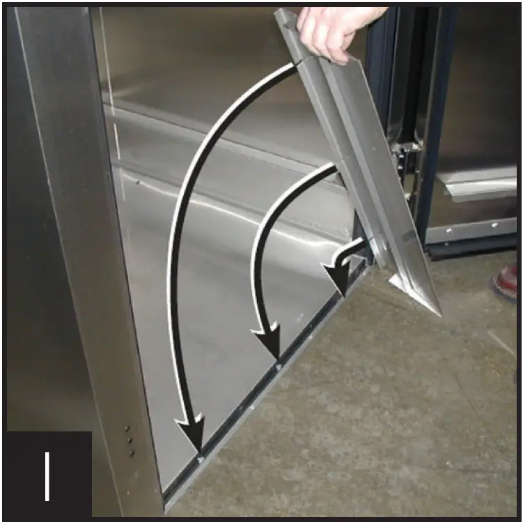 true STA1RRT89-1S-1S Solid Rear Door Insulated Roll- 06